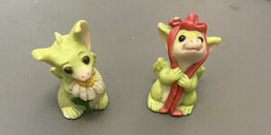 vintage 90's Pocket Dragons Flambro Dragon Red Ribbon Plus Daisy 2"tall